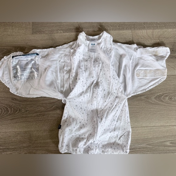 Bundle of 2 halo sleep sack swaddles small - Picture 3 of 10